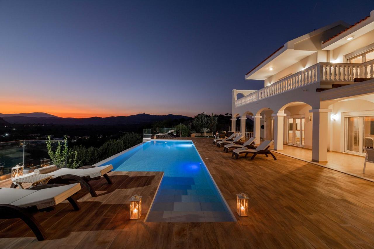 Villa Kamos อาร์คานเยโลส ภายนอก รูปภาพ