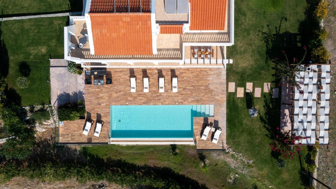 Villa Kamos อาร์คานเยโลส ภายนอก รูปภาพ