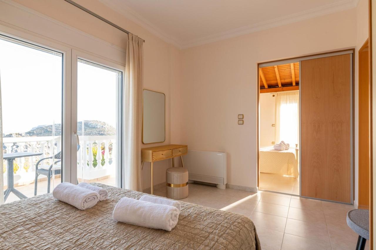 Villa Kamos อาร์คานเยโลส ภายนอก รูปภาพ