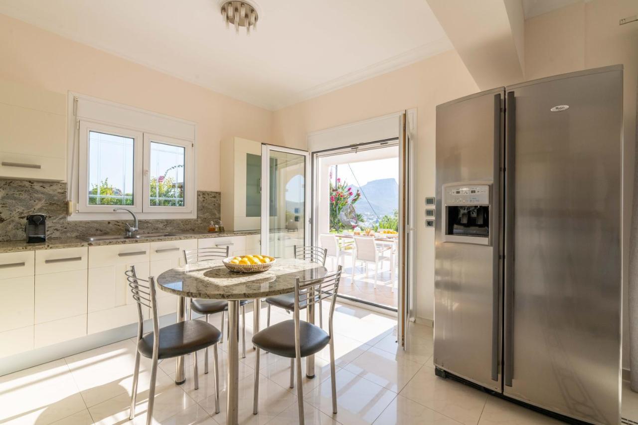 Villa Kamos อาร์คานเยโลส ภายนอก รูปภาพ
