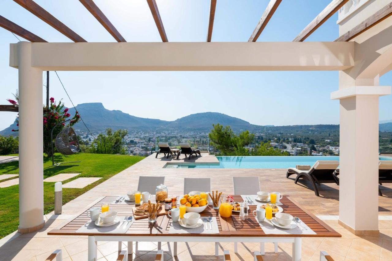 Villa Kamos อาร์คานเยโลส ภายนอก รูปภาพ