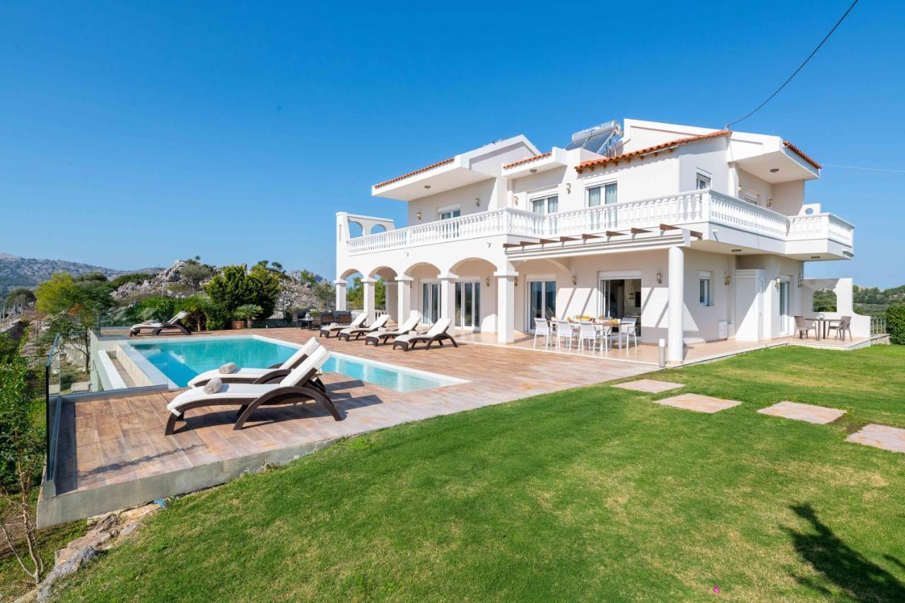 Villa Kamos อาร์คานเยโลส ภายนอก รูปภาพ