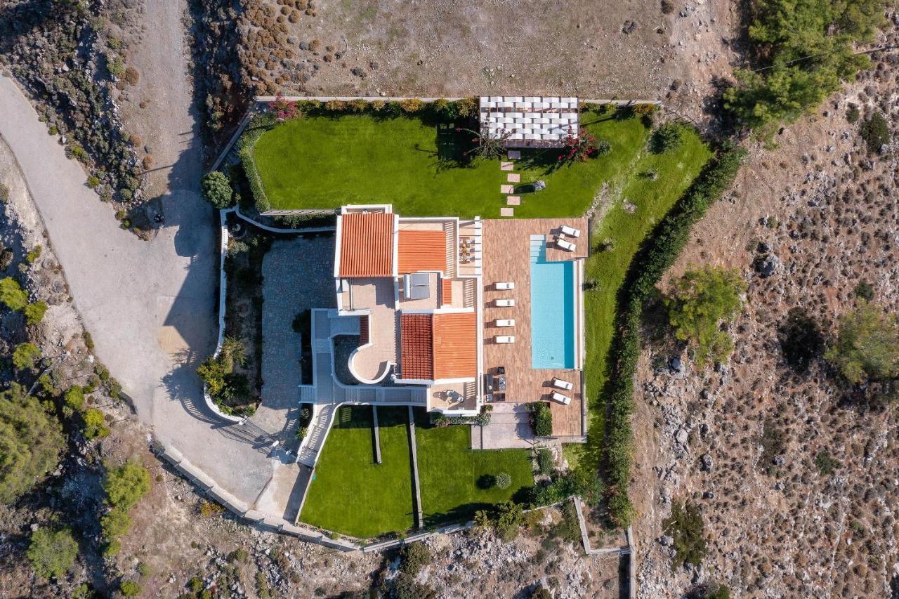 Villa Kamos อาร์คานเยโลส ภายนอก รูปภาพ